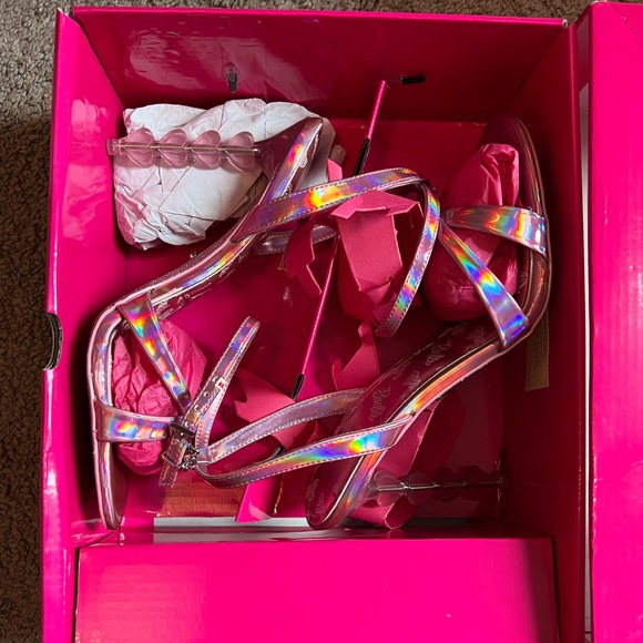 Aldo x Barbie Barbiesandal- Iridescent Pink - Picture 7 of 7